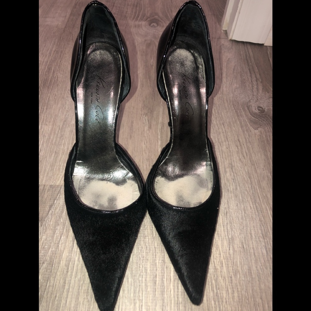 Kenneth Cole Black suede heels